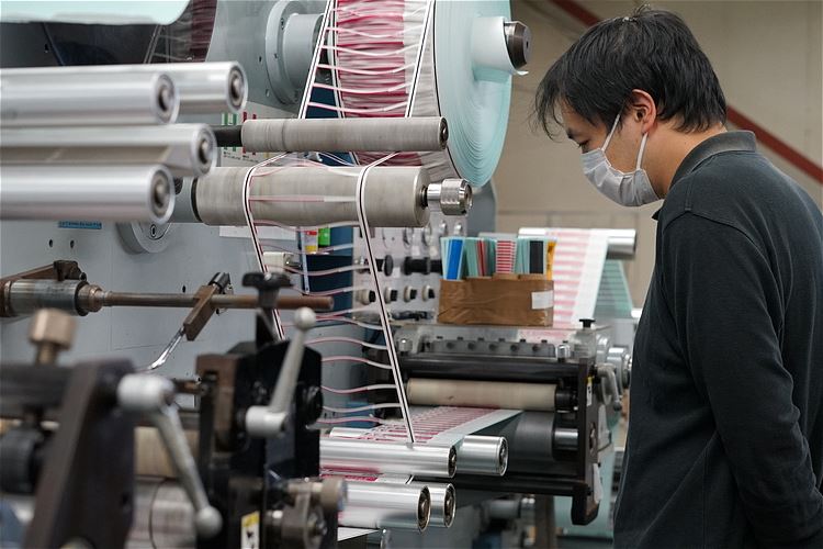 自社印刷設備による製造